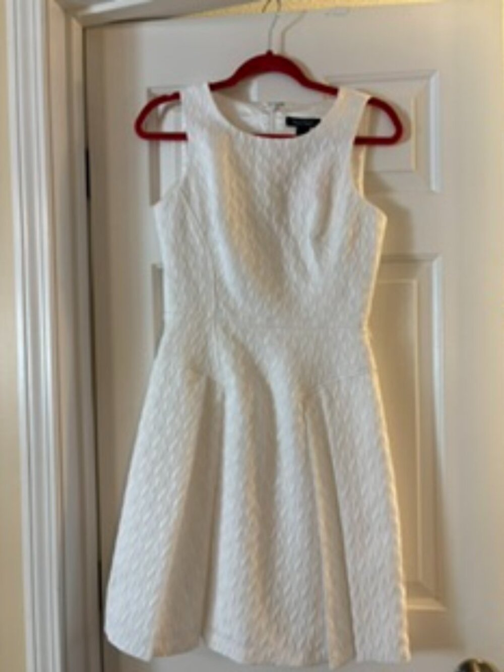 WHBM White size 2 white sleeveless dress